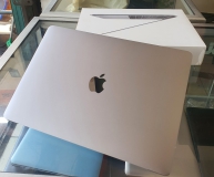 Macbook-Pro-2017-i5