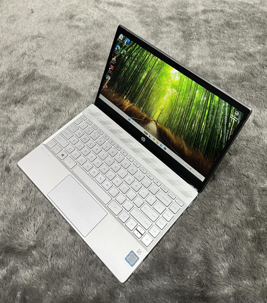 HP Pavilion 13 Intel Core i3