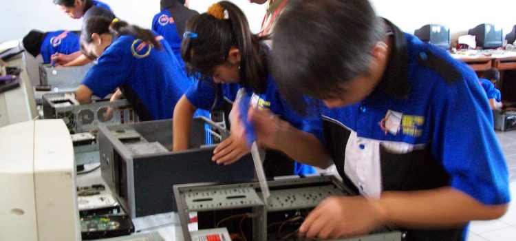 Net Computer Menerima Pelajar/Mahasiswa  SMK untuk magang atau Praktik Kerja Lapangan