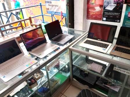 Mengapa Lebih Baik Membeli Laptop Langsung di Toko Komputer