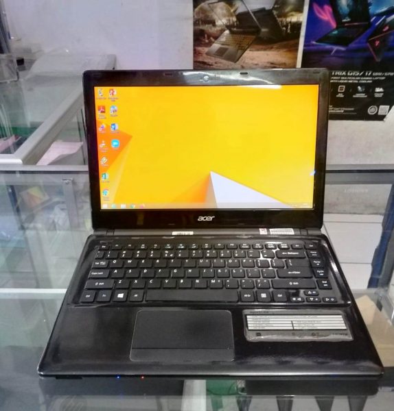 Jual Acer Aspire E1-410