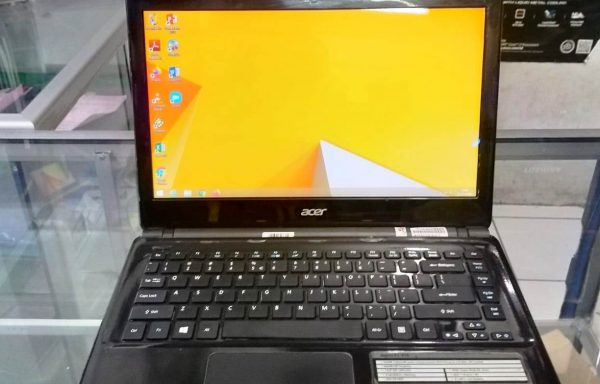 Laptop Acer Aspire E1-410 Intel Celeron 4GB/320GB