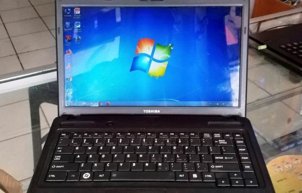 Laptop Toshiba Satelitte C605