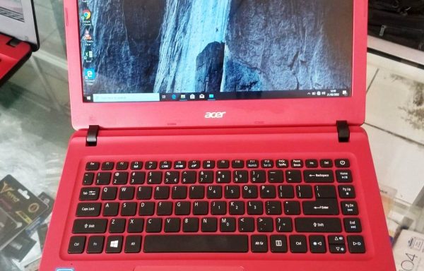 Notebook Acer Aspire ES1-132-C44T