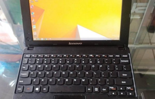 Netbook Lenovo Ideapad E10-30 Intel Celeron 2/320GB