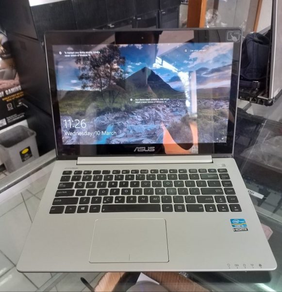  Laptop Asus S400C Intel Core i5-3317U 4 500GB Touchscreen 