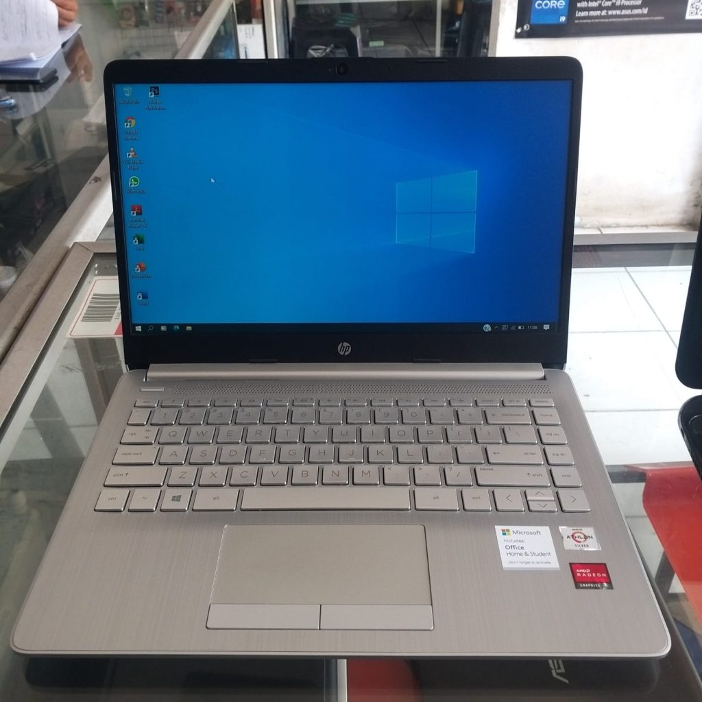 Laptop HP 14s 