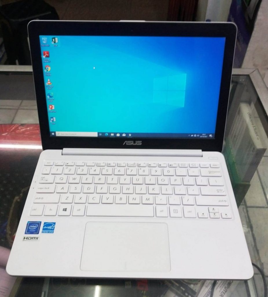 Notebook Asus E203NAH Intel Celeron N4000 2GB RAM 500GB HDD