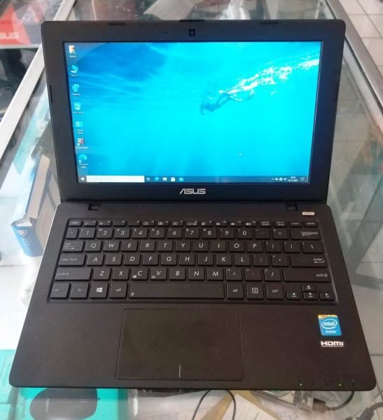 Notebook Asus X200CA