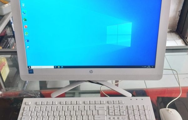 All in One PC HP 22-b401d Intel Celeron J3060 4GB RAM 1TB HDD