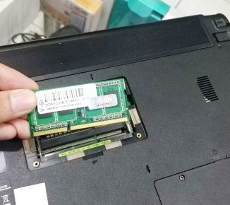 Upgrade RAM Laptop agar laptop lebih cepat