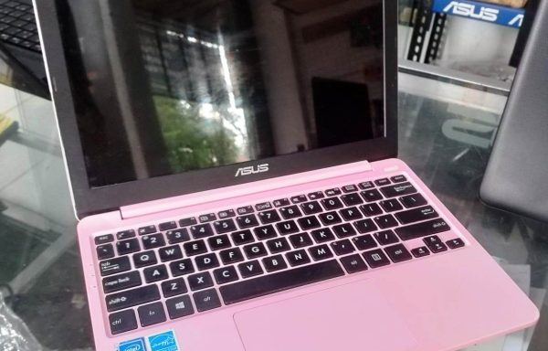 Notebook Asus E203NAH Intel N3350 2GB RAM 120GB SSD