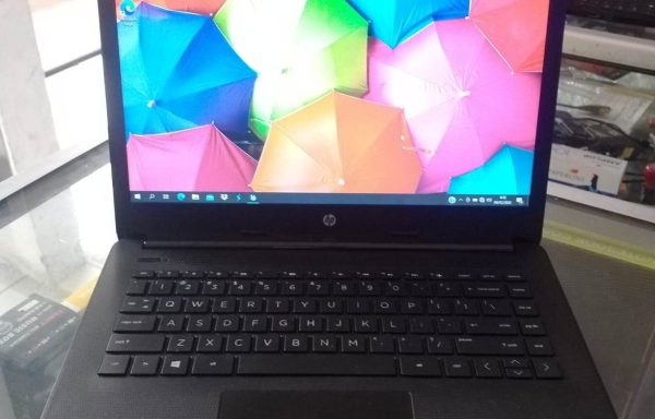 Laptop HP 14-cm0071AU AMD E2-9000e 4GB RAM 1TB HDD