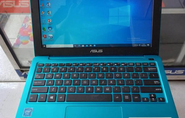 Notebook Asus E202S Intel Celeron N3060 2GB RAM 500GB HDD