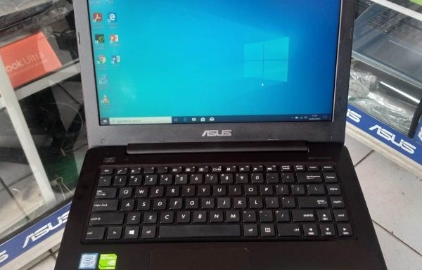 Laptop Asus A456U Intel Core i5-6200U 8GB RAM 512GB  SSD Dual VGA