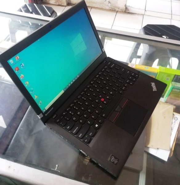 Laptop Lenovo Thinkpad X250 Intel Core i5-5300U 4GB