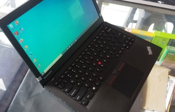 Laptop Lenovo Thinkpad X250 Intel Core i5-5300U 4GB RAM 128GB SSD