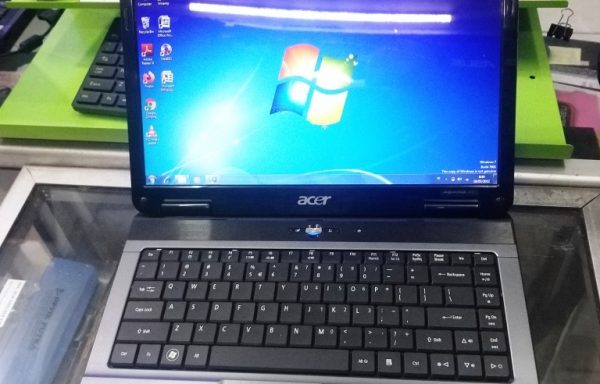 Laptop Acer Aspire 4732z Intel Pentium Dual Core T4400 2GB RAM 320GB HDD