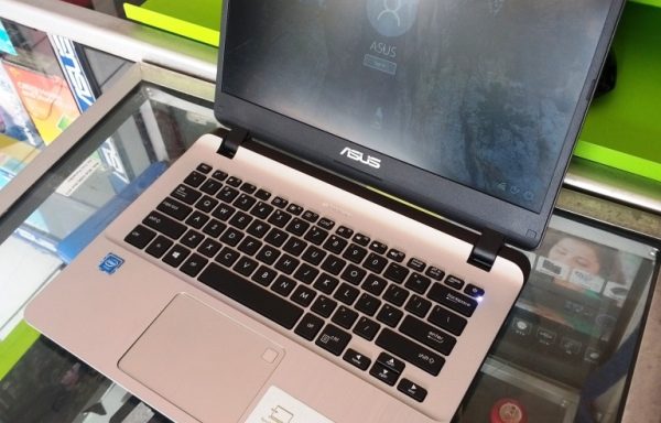 Laptop Asus A407M Intel Celeron N4000 4GB RAM 1TB HDD 128GB SSD