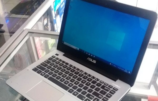 Laptop Asus A455LA Intel Core i3 4/500GB