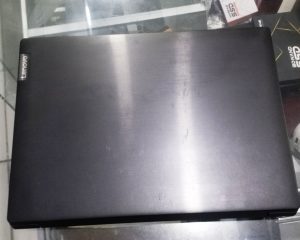 Laptop Lenovo S145