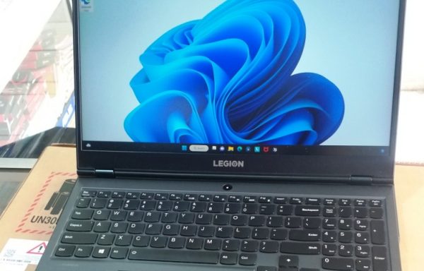 Laptop Lenovo Legion 5-15ARH05 AMD Ryzen 7 4800H 16GB RAM 1TB HDD Nvidia GeForce GTX 1650 Ti
