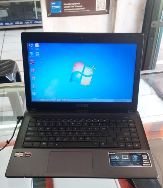 Laptop ASUS X45U