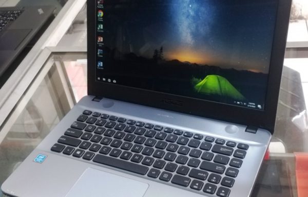 Laptop ASUS X441MA Intel Pentium N5000 4GB RAM 256GB SSD