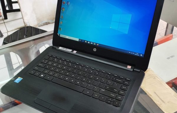 Laptop HP 240 G5 Intel Core i3-5005U 4GB RAM 256GB SSD