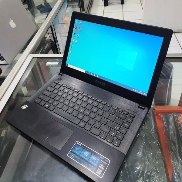 Laptop ASUS X452 AMD E1