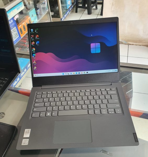 Lenovo V14-IIL Core i3