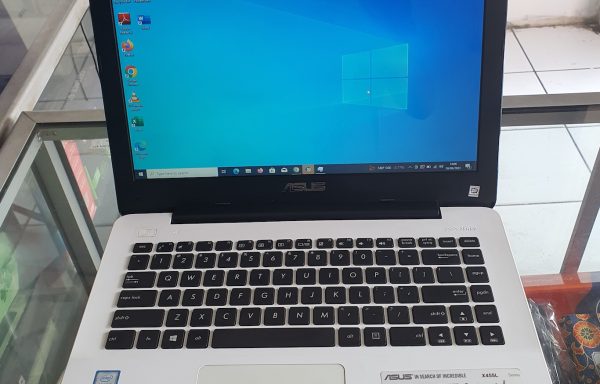 Laptop ASUS X455LA Intel Core i3-5010U 4GB RAM 256GB SSD