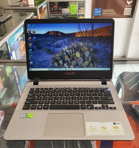 Laptop ASUS A407UF
