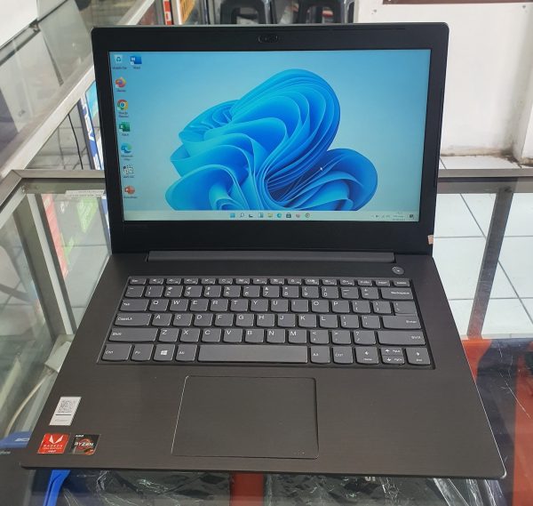 Lenovo V330-14ARR AMD Ryzen