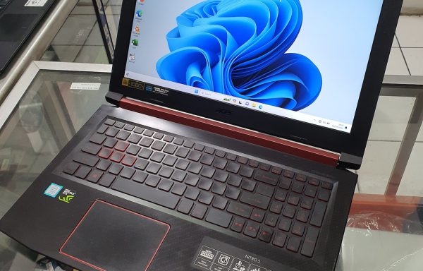 Laptop Acer Nitro 5 Intel Core i5-8300H 8/256 GTX 1050