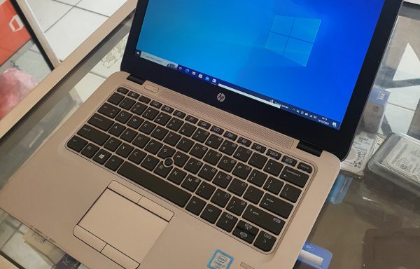 Laptop HP EliteBook 820 G3 Intel Core i7 8GB RAM 256GB SSD