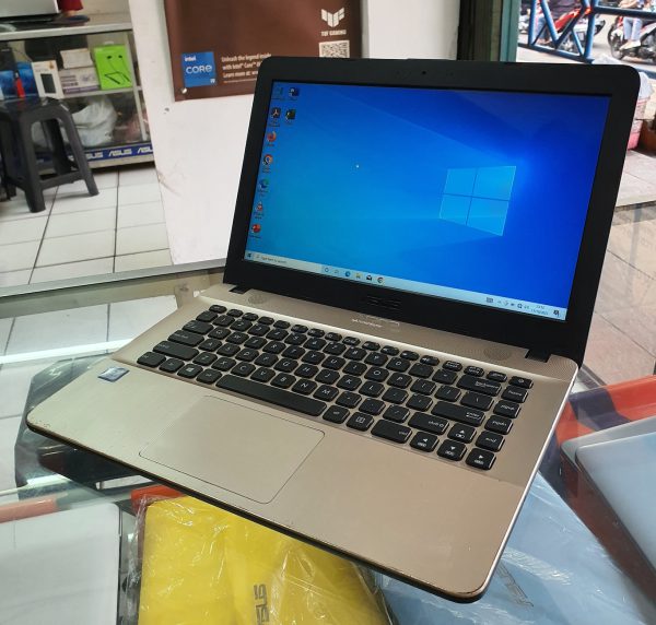 laptop asus x441ua