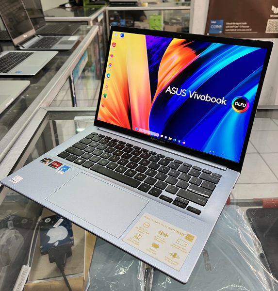 ASUS M5400Q