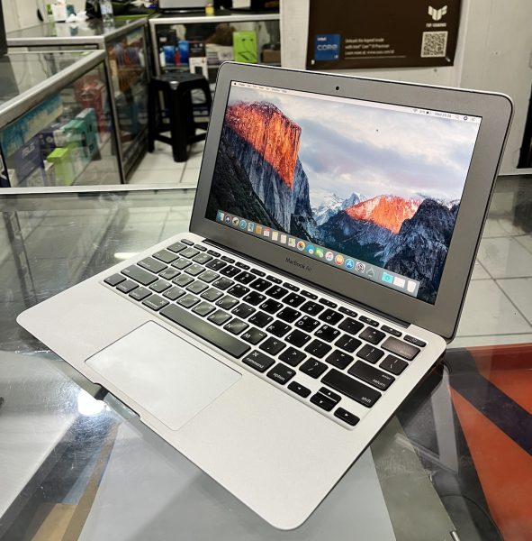 Macbook Air 2010 Core 2 Duo