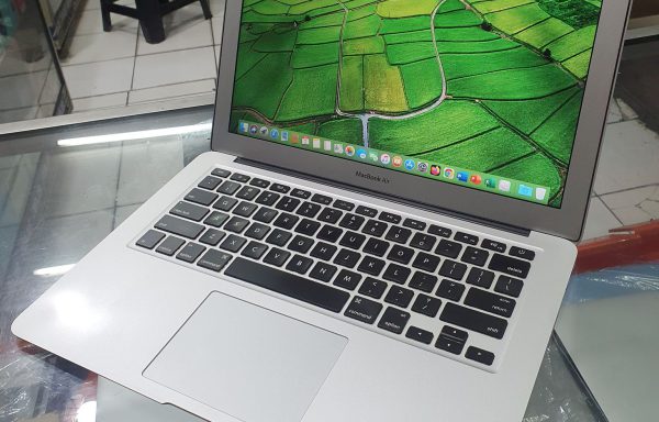 MacBook Air 2015 i5 8/128