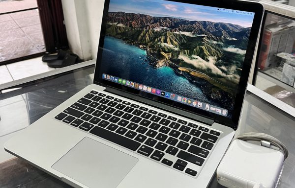 MacBook Pro 2015 Intel Core i5 8/256GB