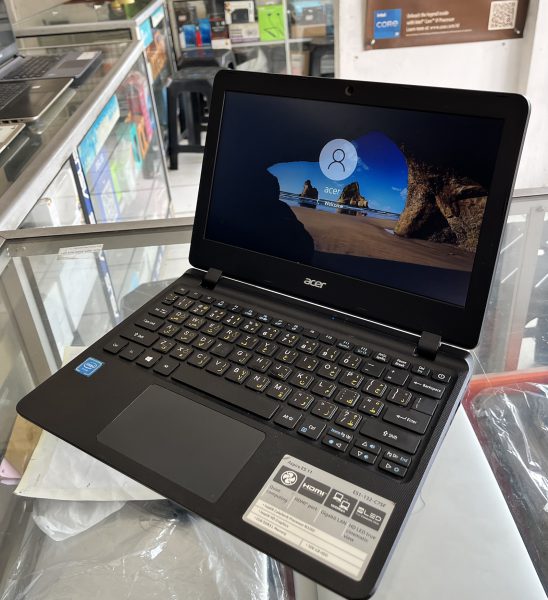 Notebook Acer Aspire E1-131