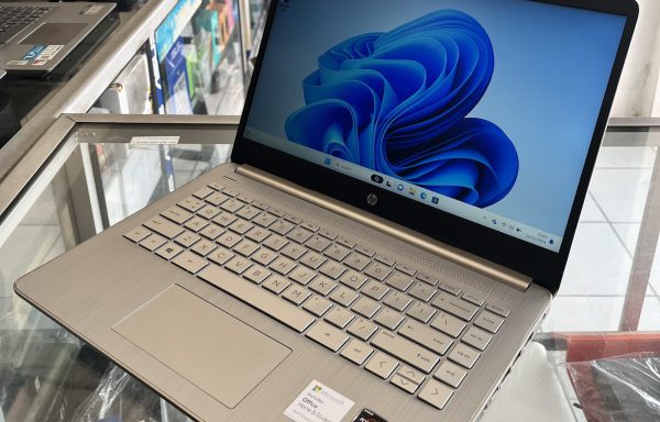 Laptop HP 14s-fq0021AU AMD Ryzen 3 8/512GB