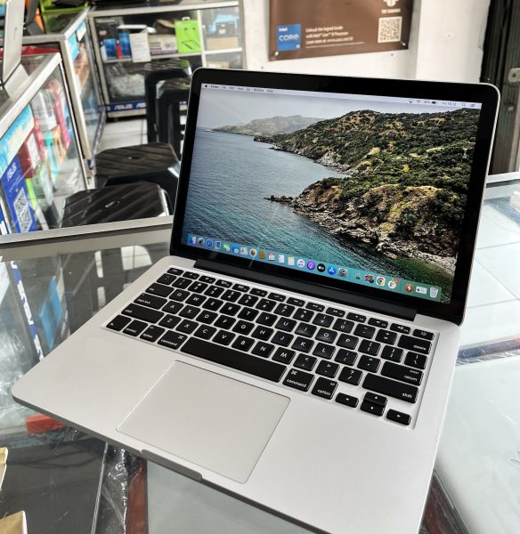 Jual Macbook Pro 2015 A1502