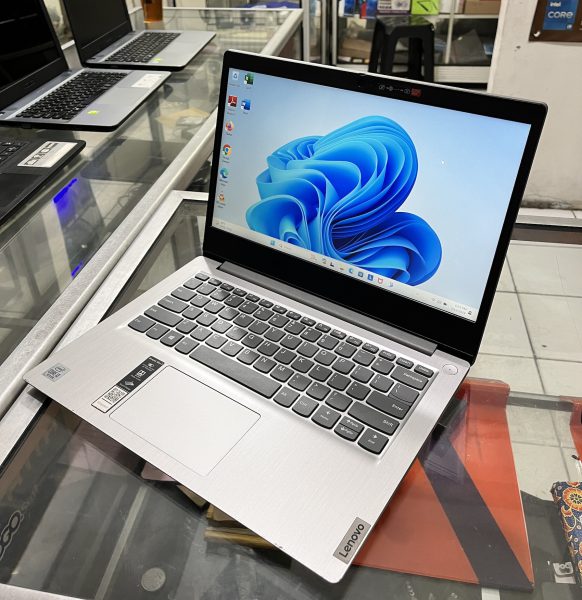 Lenovo Ideapad Slim 3