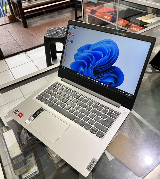 AMD Ryzen 7 Ideapad Slim 3