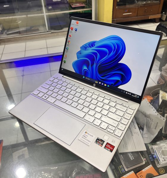 HP Pavilion Aero 13