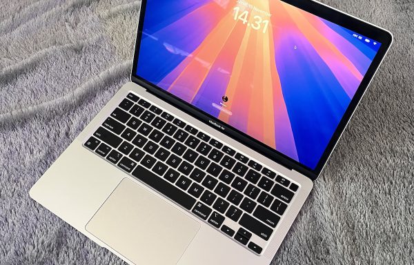 Macbook Air M1 8/256 Space Grey