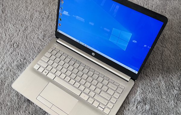 HP 14s-dk0114AU AMD Athlon 300U 8/256GB