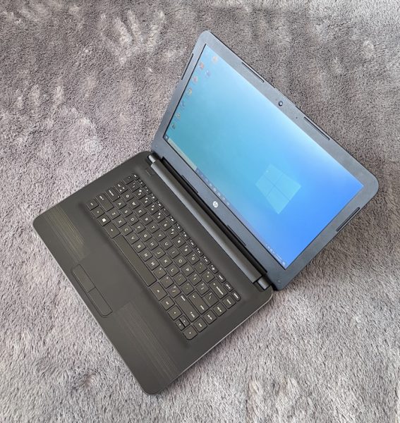 Laptop HP 245 G3 AMD A6